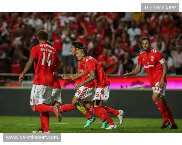 意甲米兰边路突破致命，红黑主场再添胜绩